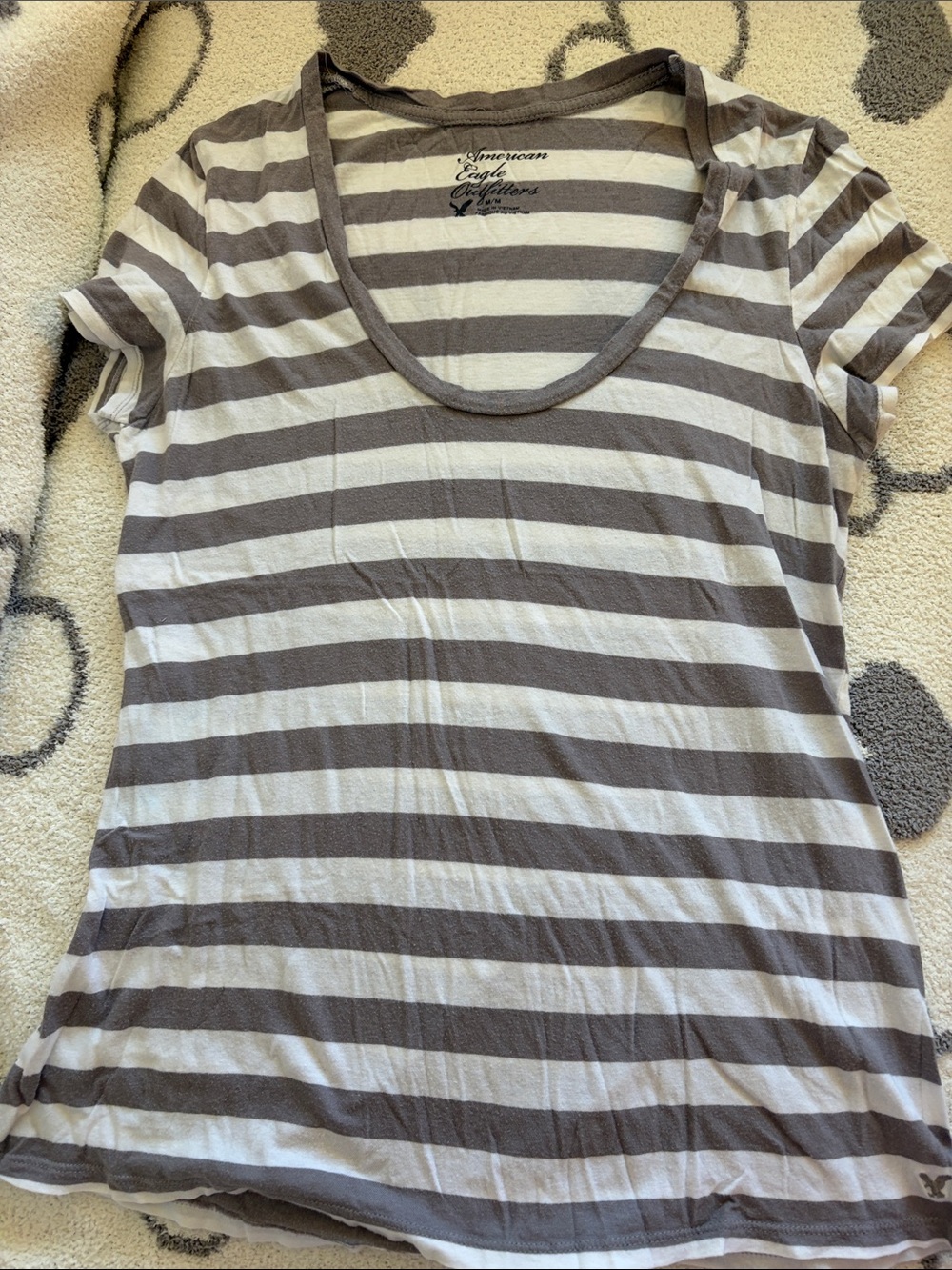 American Eagle Outfitters Gray & White Striped Scoop Neck Tee